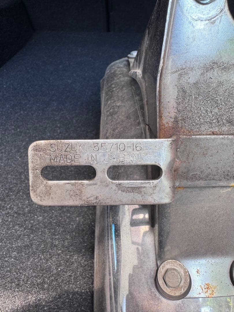 gt380 純正　リアフェンダー　土台付き