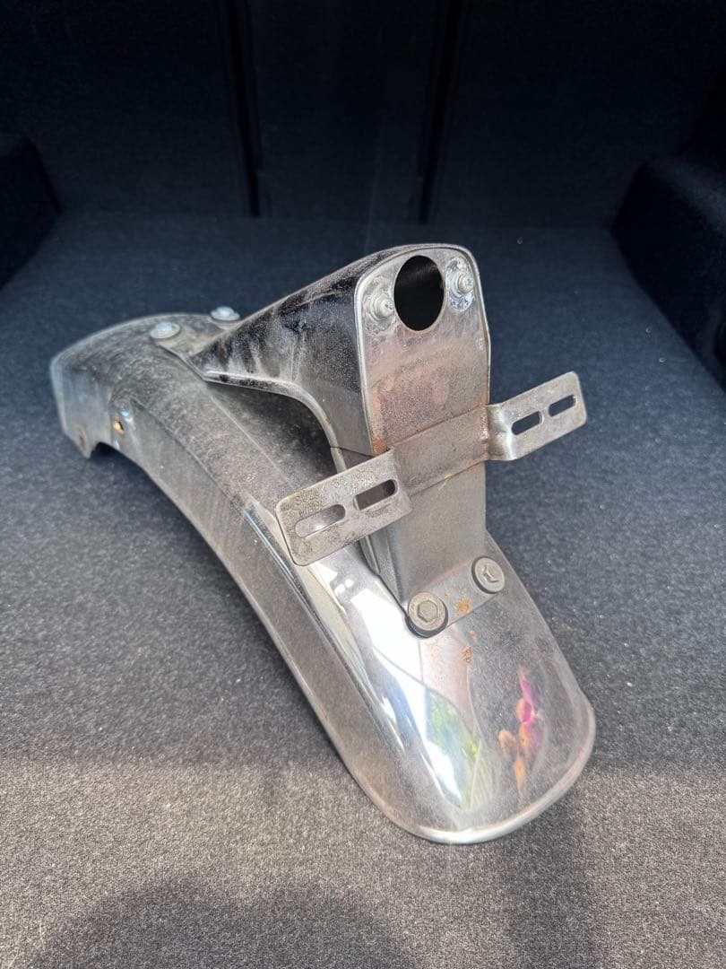 gt380 純正　リアフェンダー　土台付き