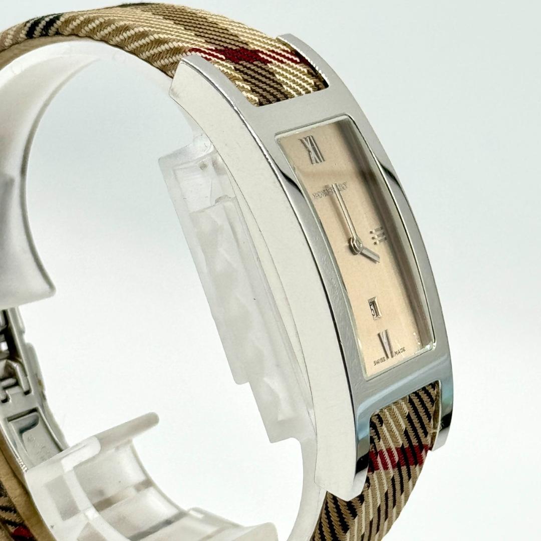 稼働品 Burberry バーバリー 腕時計 デイト ノバチェック クォーツ