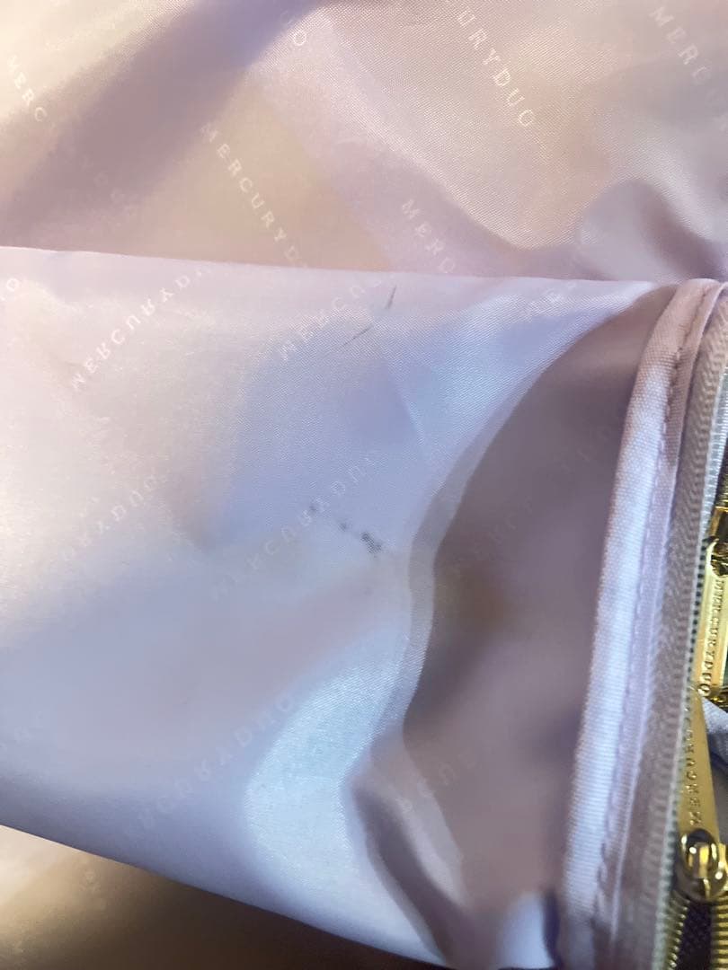 マーキュリーデュオのキャリーケース 66L