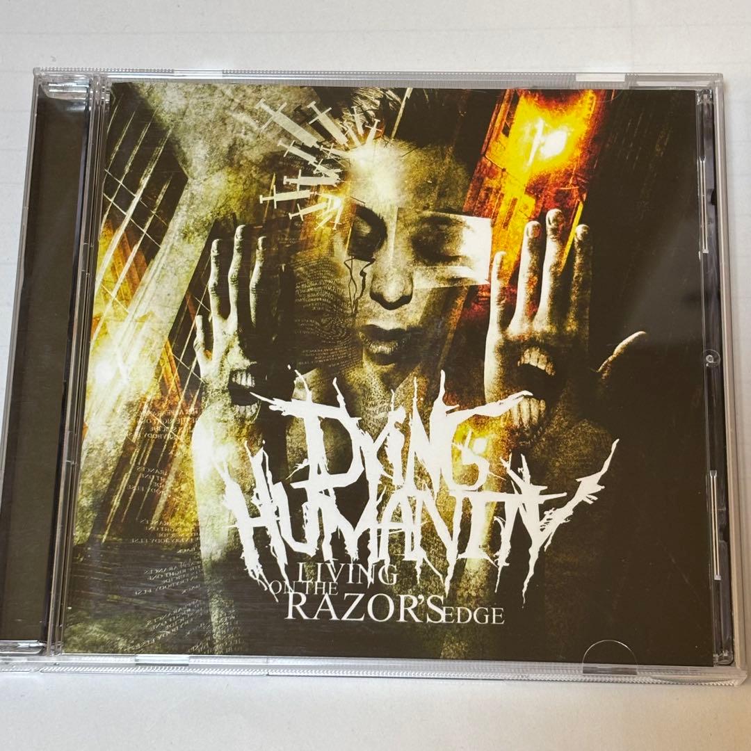 【rodrigo様用】DYING HUMANITY / Living On Th