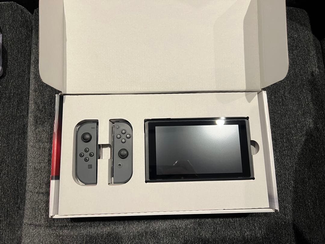 【本体美品】Nintendo Switch 本体 グレー