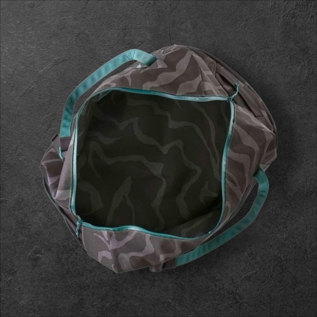 パタゴニアpatagoniaジェリーロペス プレーニングダッフルバッグ カモ