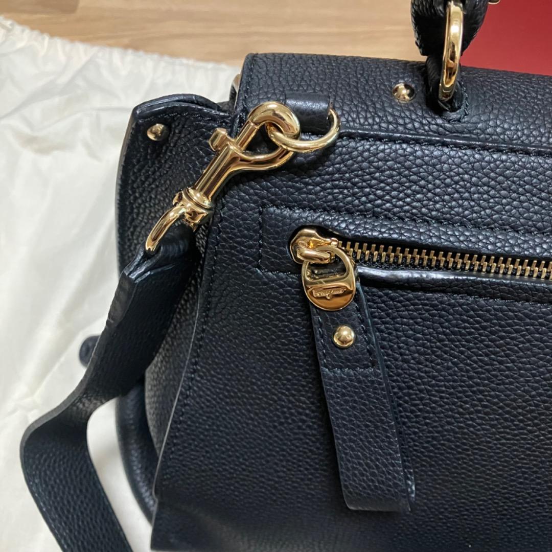 美品 Ferragamo バック/ステキな状態
