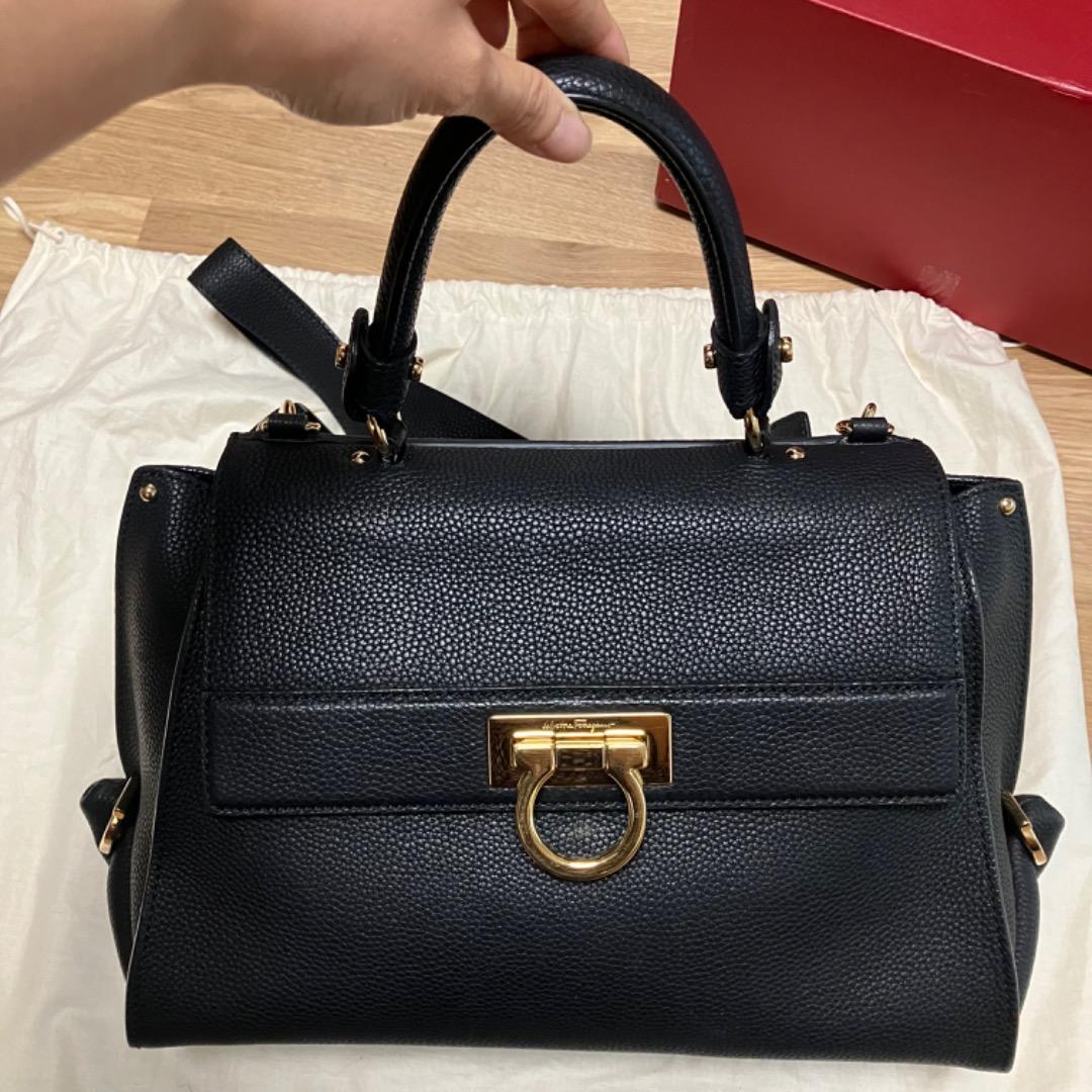 美品 Ferragamo バック/ステキな状態