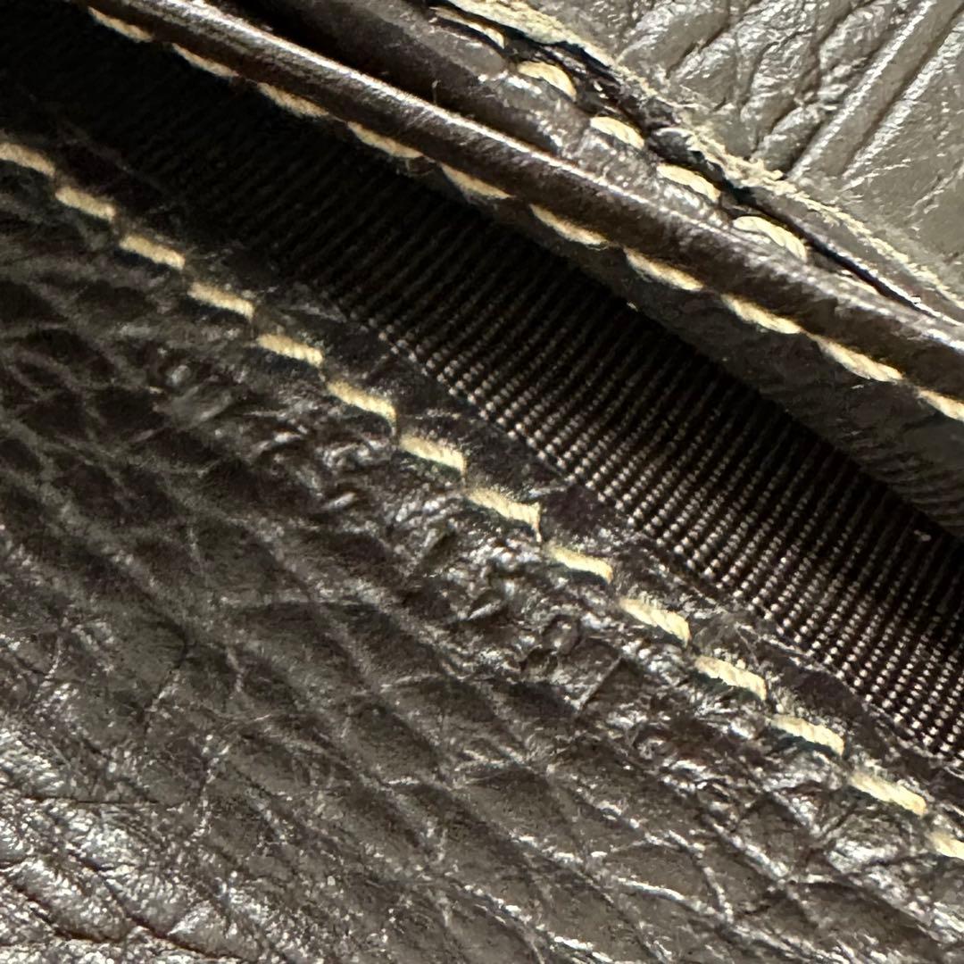 新品同様‼️ グッチ　GUCCI 財布　二つ折り　長財布　GGキャンバス