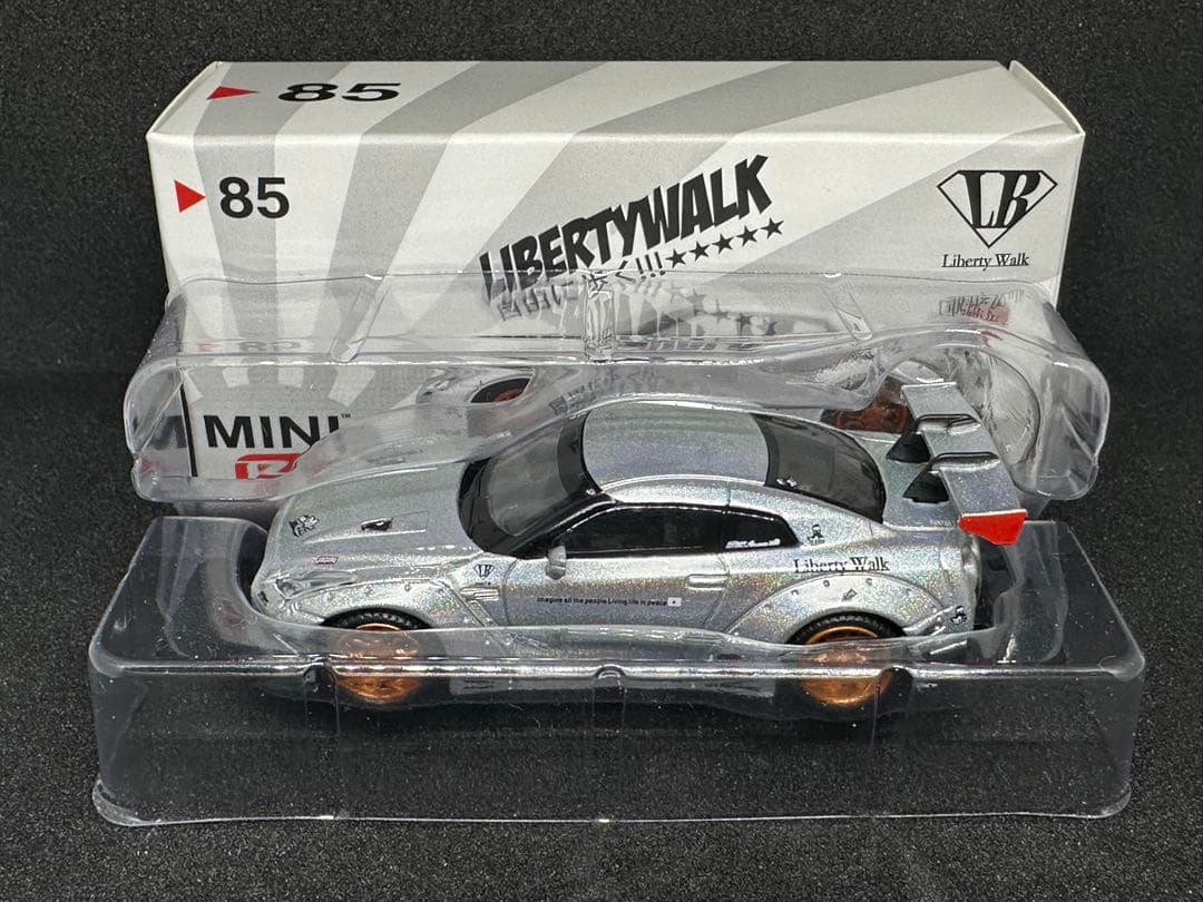 MINI GT ▶︎85 LB★WORKS Nissan GT-R