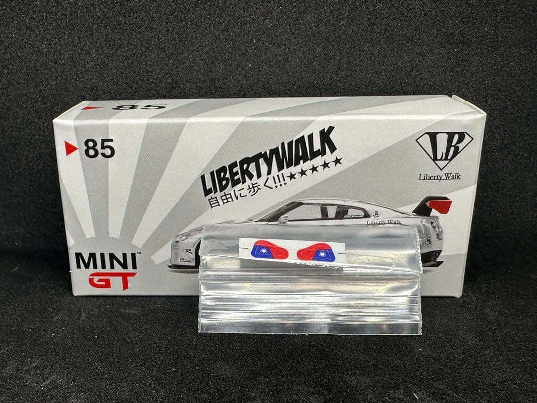 MINI GT ▶︎85 LB★WORKS Nissan GT-R