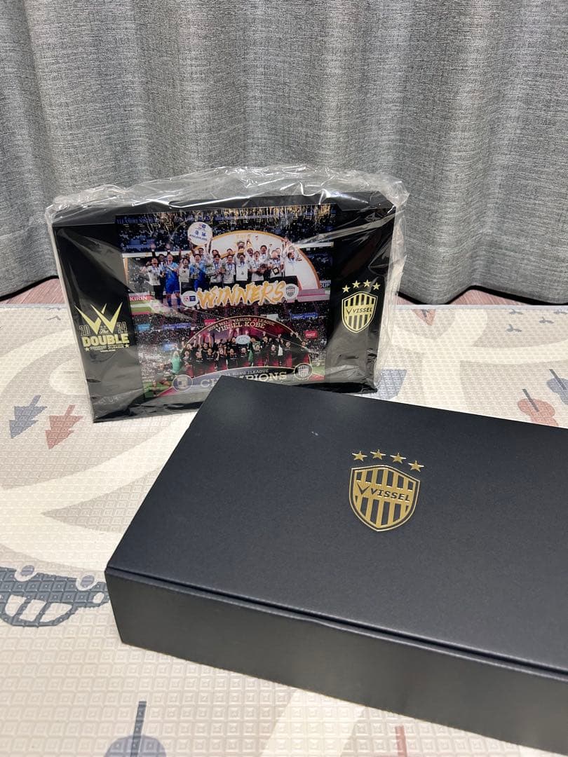 ヴィッセル神戸 Wチャンピオン記念品
