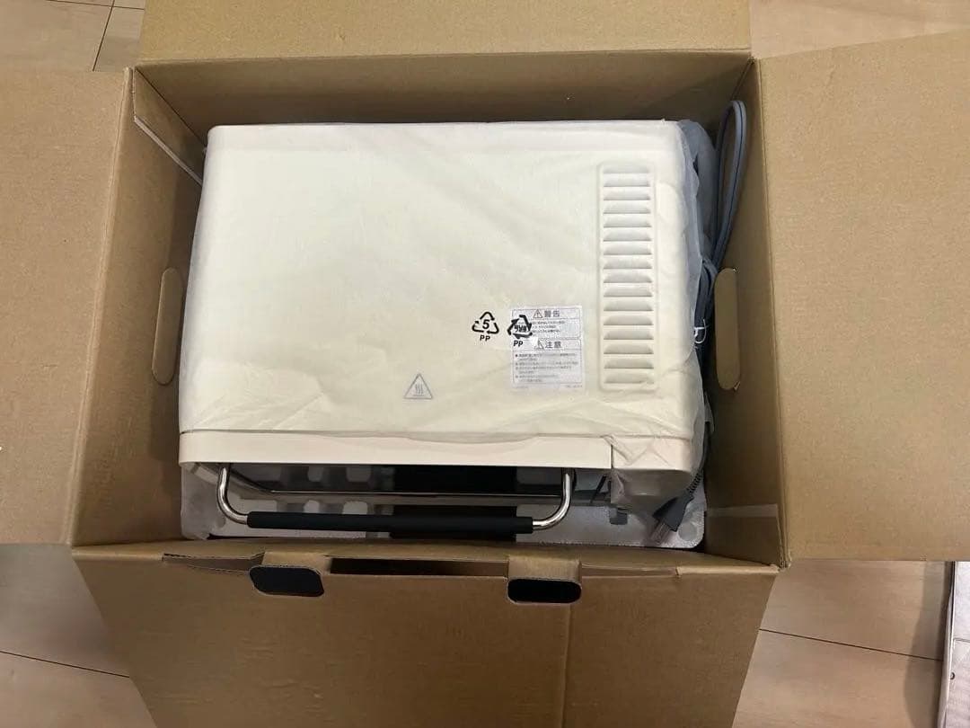 デロンギ オーブン＆トースターイエロー】 EOI408J-Y