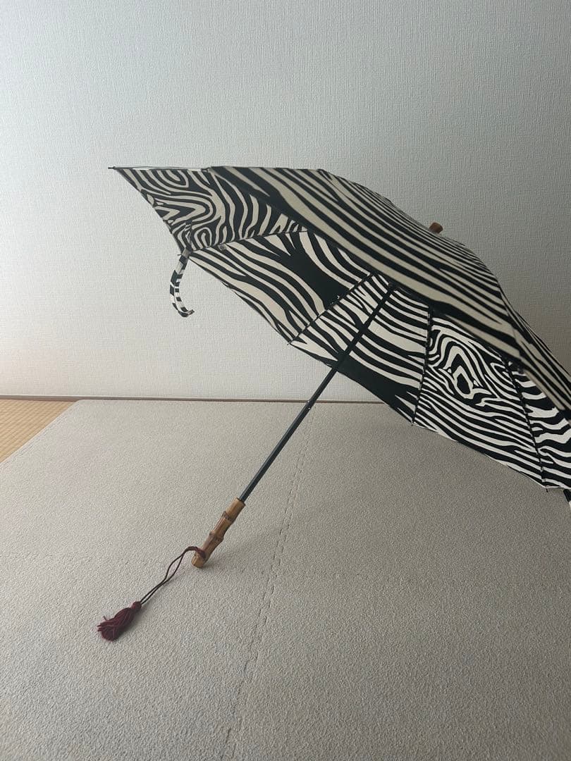傳 tutaee(ツタエ)　ツタエノヒガサ　折り畳み日傘　***即購入可能***