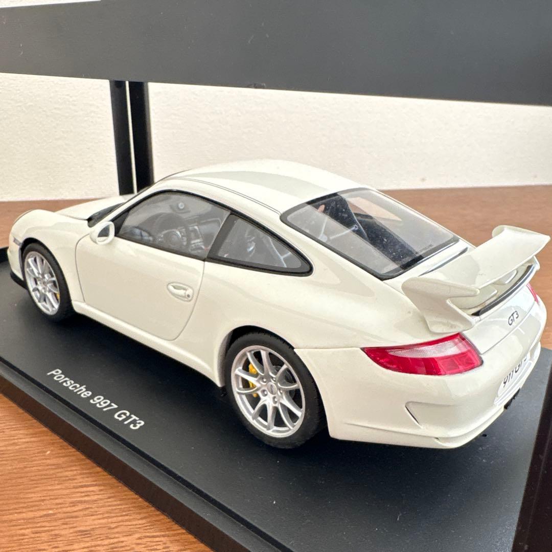 オートアート　ポルシェ　911 997 GT3 ホワイト　1/18 ミニカー