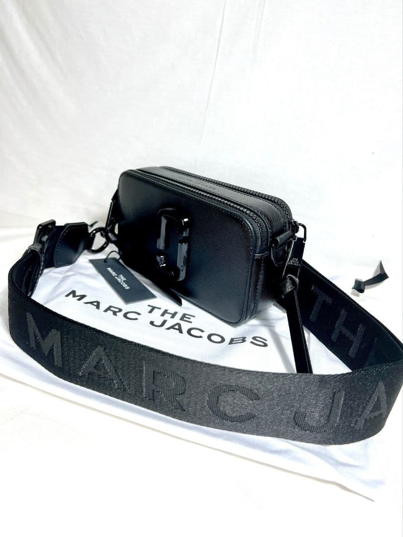 MARC JACOBS カメラ ショルダーバッグ ブラック 001