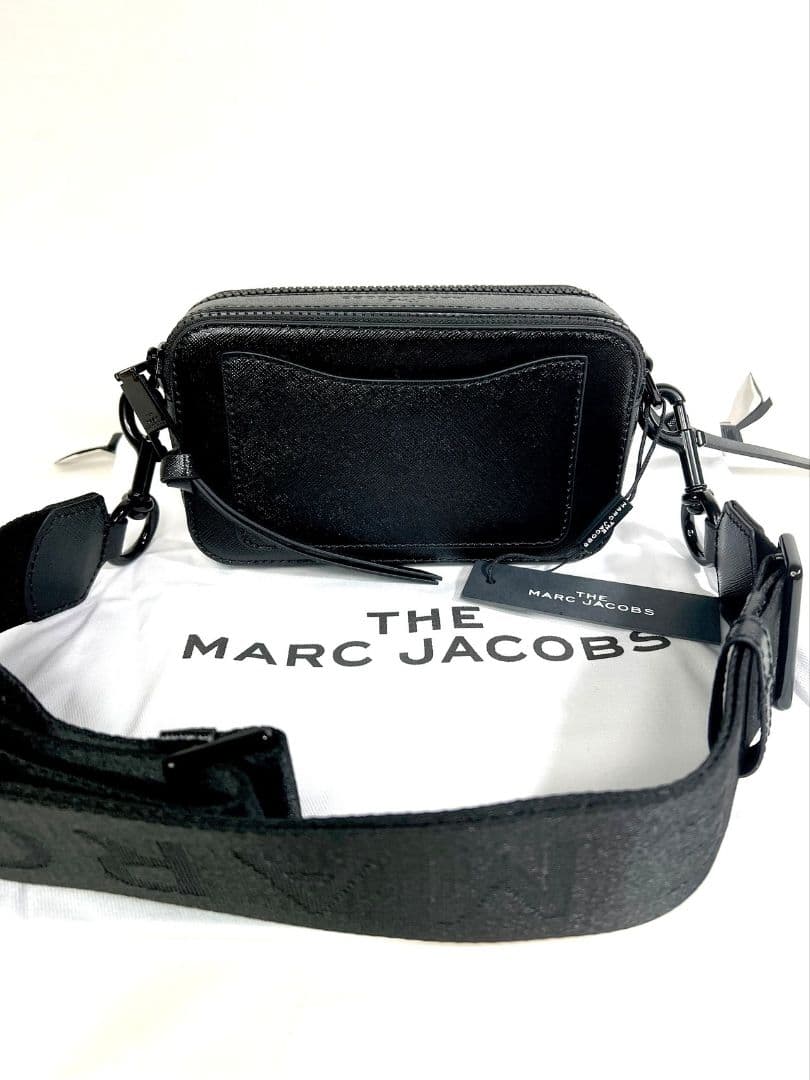 MARC JACOBS カメラ ショルダーバッグ ブラック 001