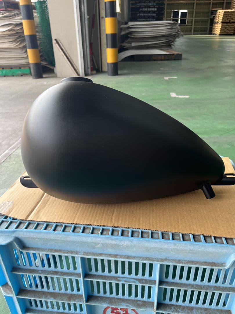 汎用タンク　ハーレー　エッグタンク　ナロー　ロートンネル　チョッパー