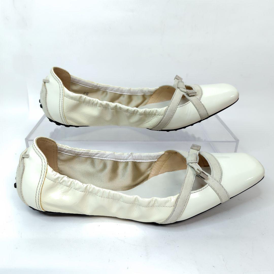 ★ほぼ未使用★トッズ フラットシューズ 38 バレエ エナメル リボン
