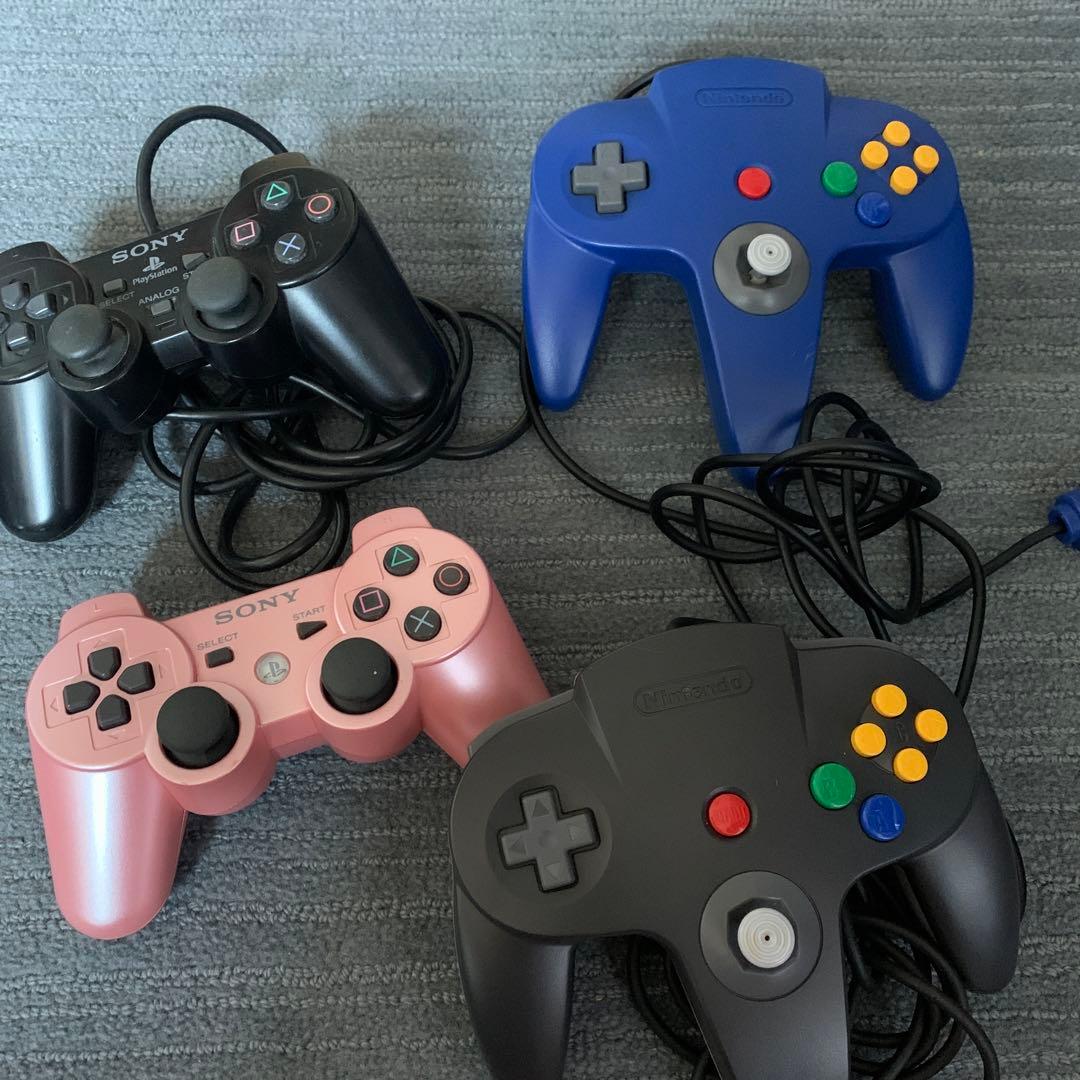 SONY PlayStation3コントローラーと任天堂64コントローラー