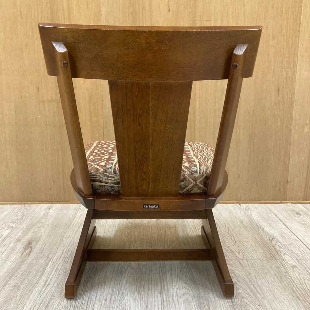 【カリモク】ロータイプ　ダイニングチェア　回転式　キャスター付き　B