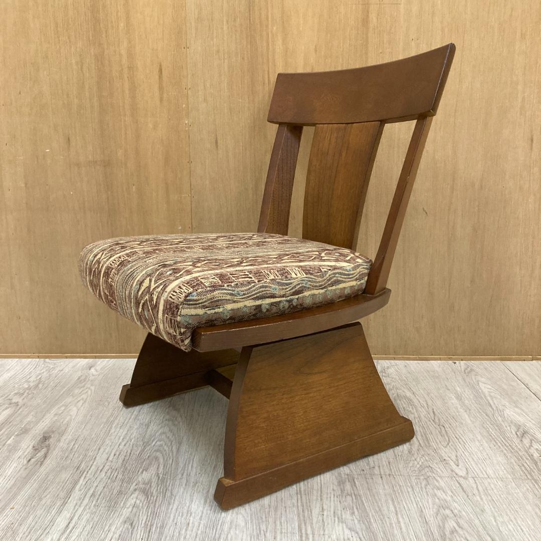 【カリモク】ロータイプ　ダイニングチェア　回転式　キャスター付き　B