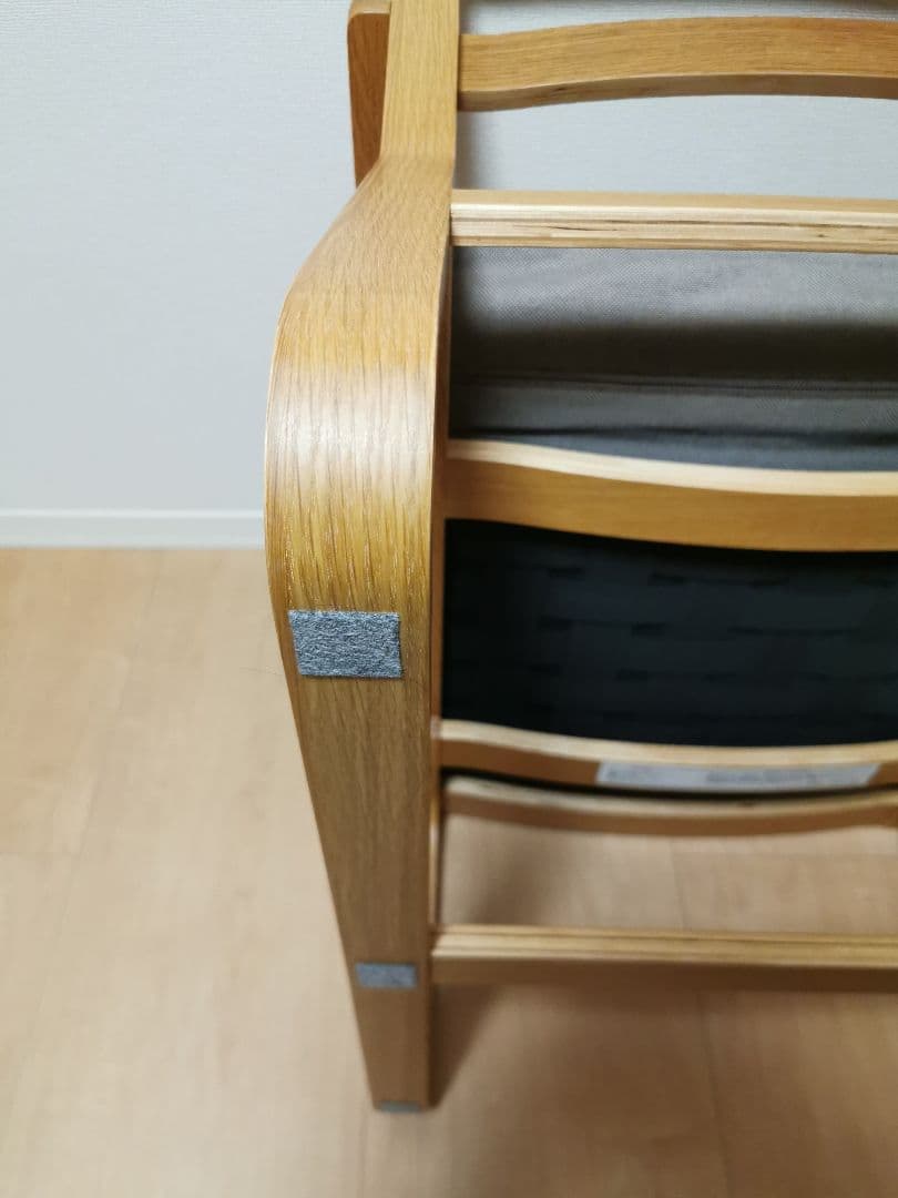 無印良品(MUJI) リビングでもダイニングでもつかえるソファチェア・オーク材①