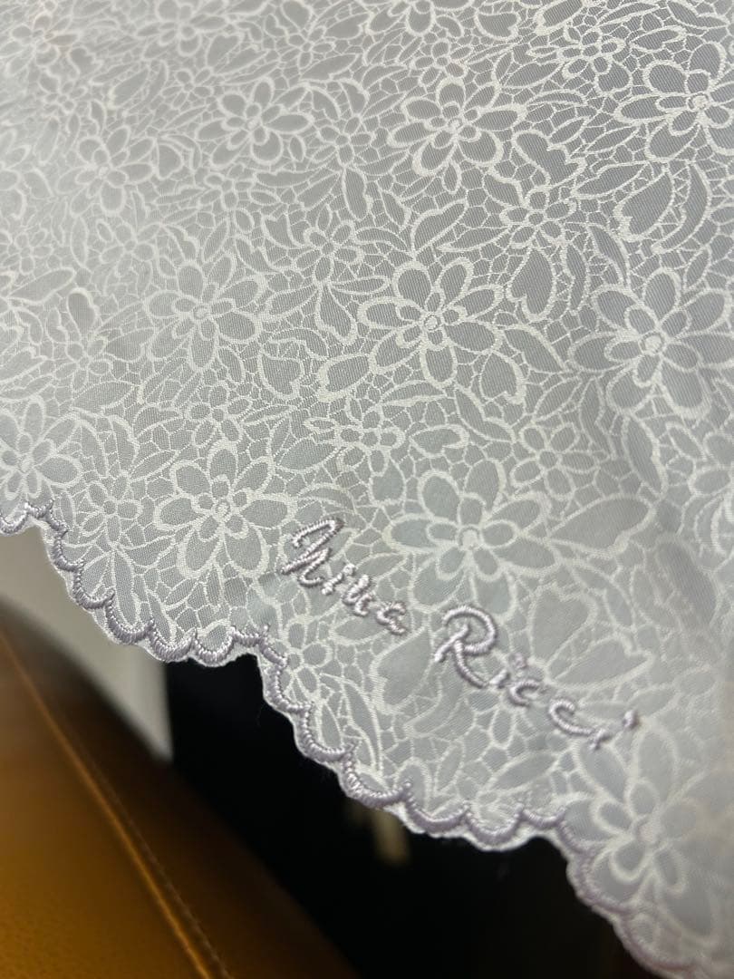 Nina Ricci 花柄レース 折りたたみ日傘　晴雨兼用　キャラウェイ