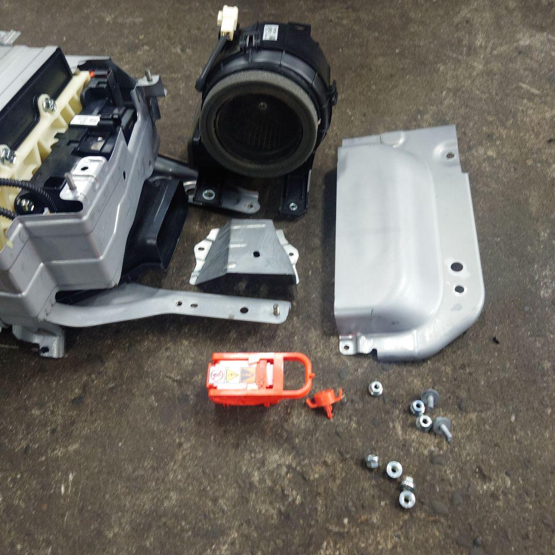 アクア　NHP10 ハイブリッドバッテリー ジャンク　発送注意