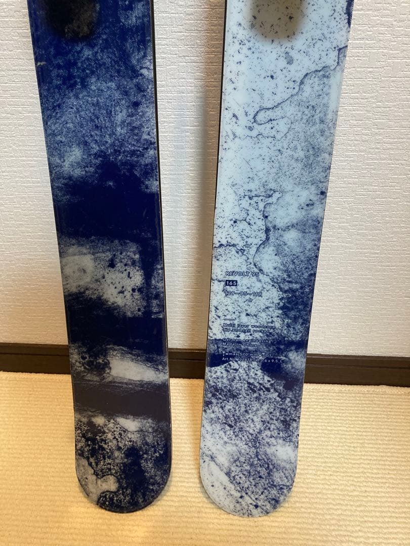 22-23 VOLKL REVOLT 95 165㎝