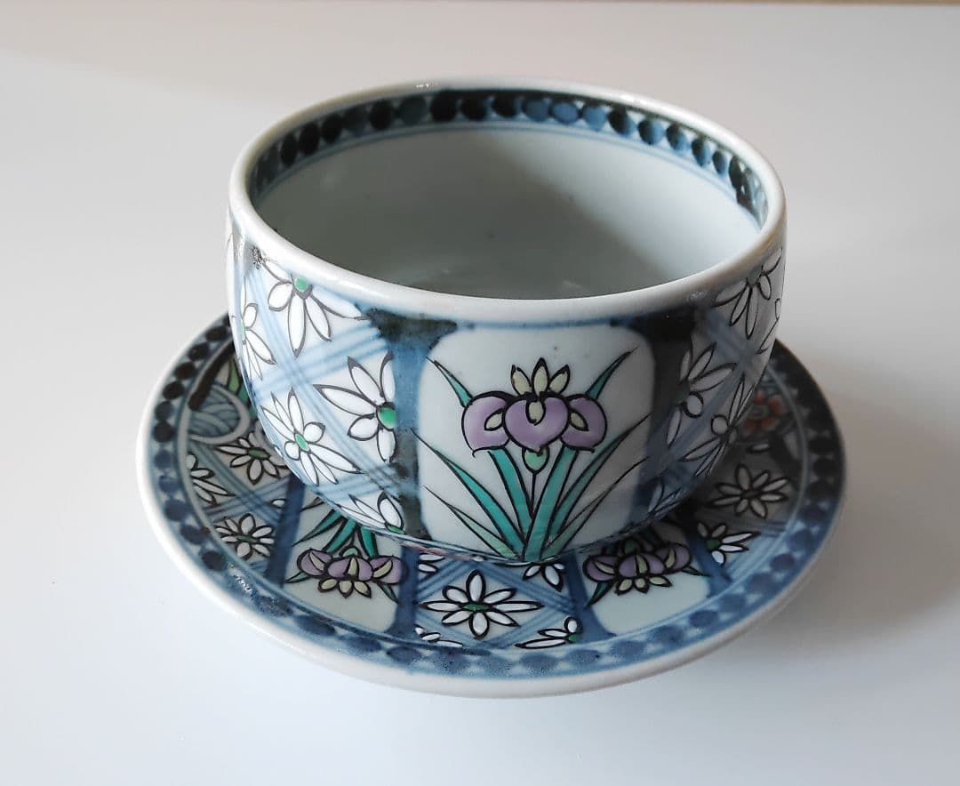 アヤメ紋　多用碗皿　六代　佐藤走波　有田焼　手描き　手造　未使用