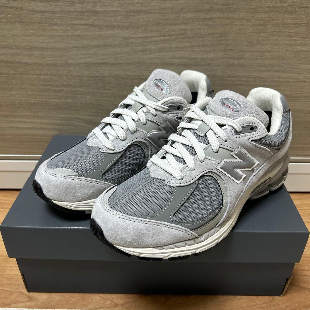 新品未使用 ニューバランス New Balance2002R GORE-TEX