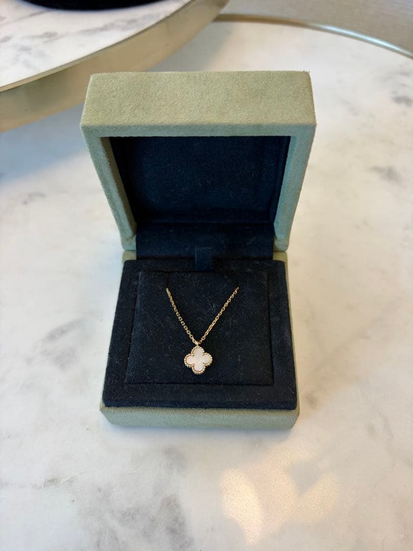 ヴァン クリーフ＆アーペル スウィート アルハンブラ ペンダント ネックレス