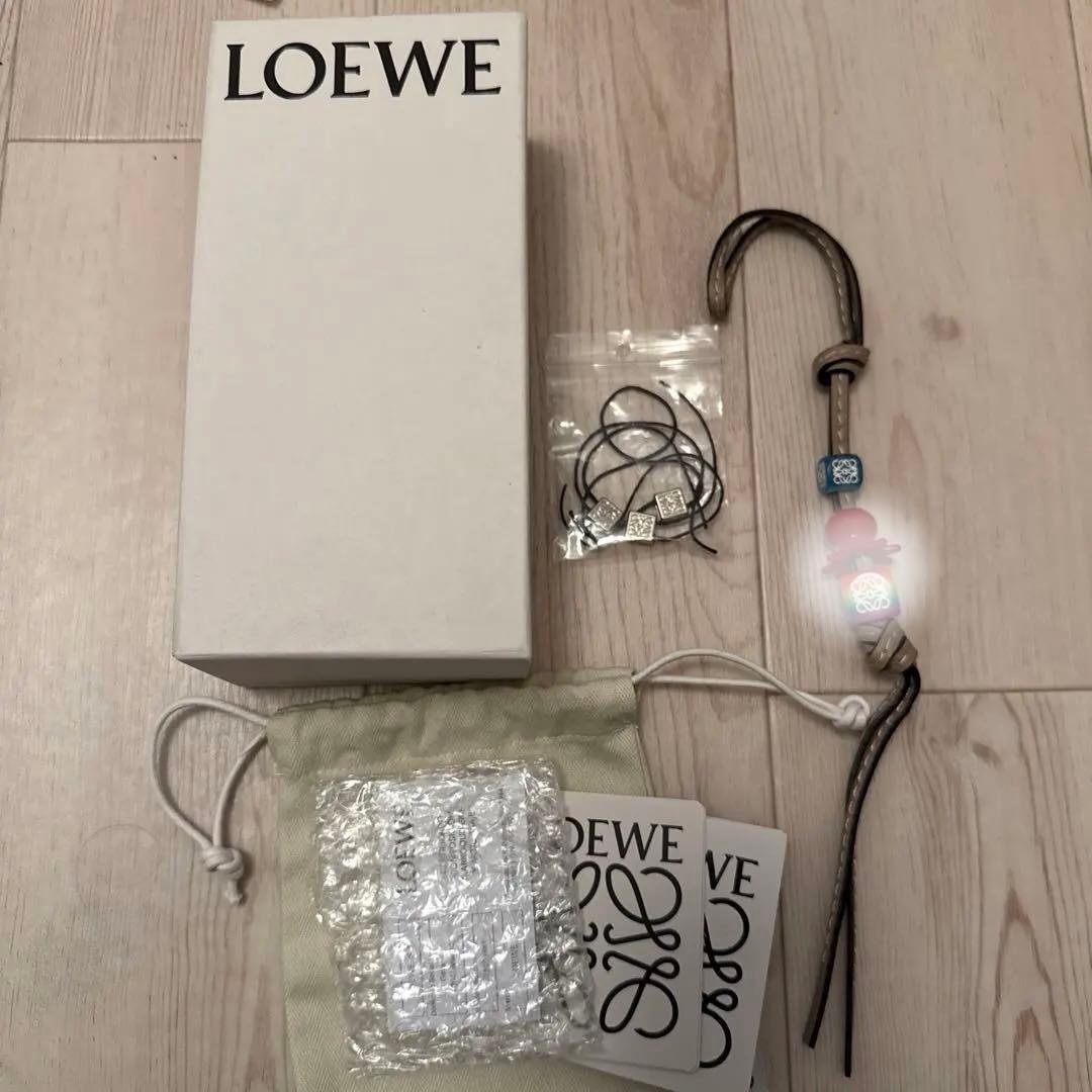ロエベLOEWE パーソナライズチャーム ブルーダイス 革紐