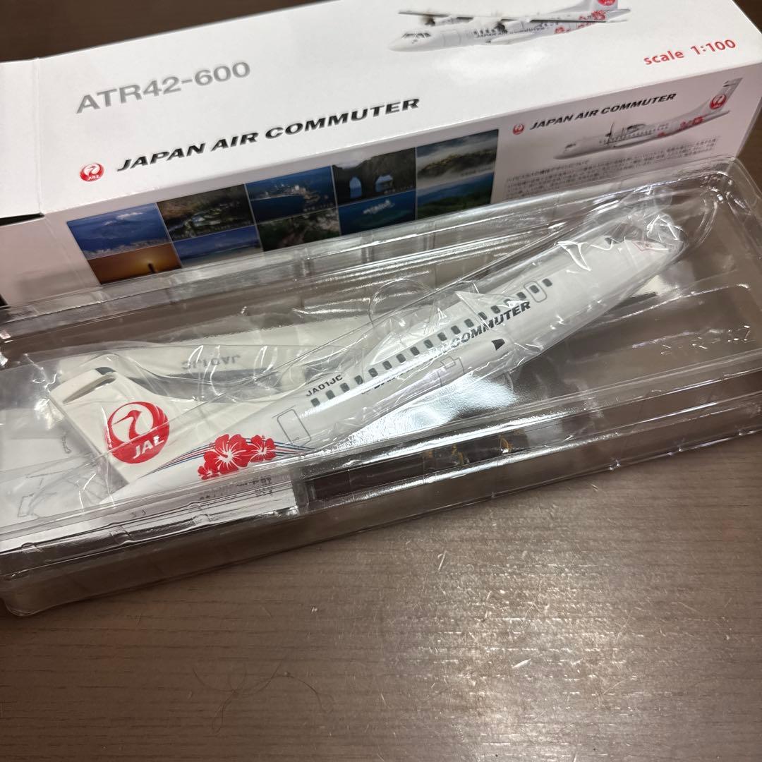 ATR42-600 JAPAN AIR COMMUTER 1:100スケール