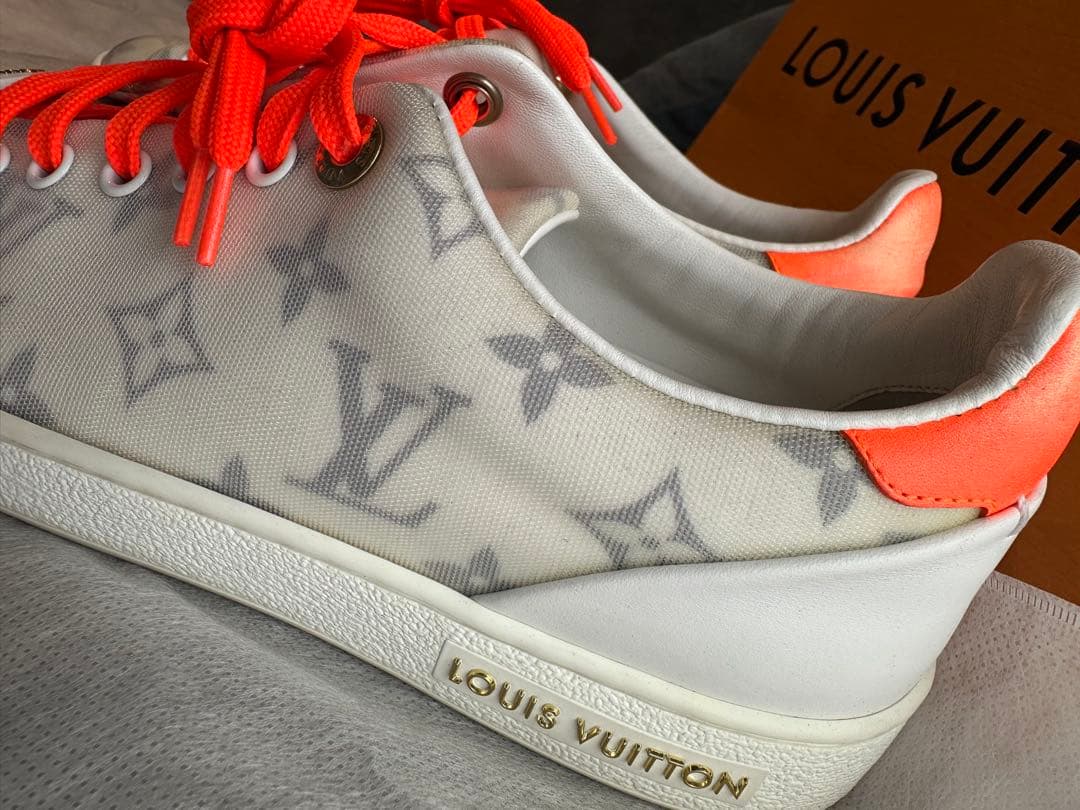 LOUIS VUITTON モノグラムスニーカー