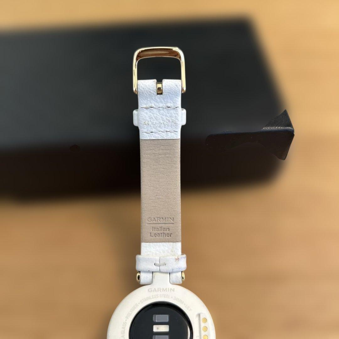時計 GARMIN Lily Classic Leather Light Gold
