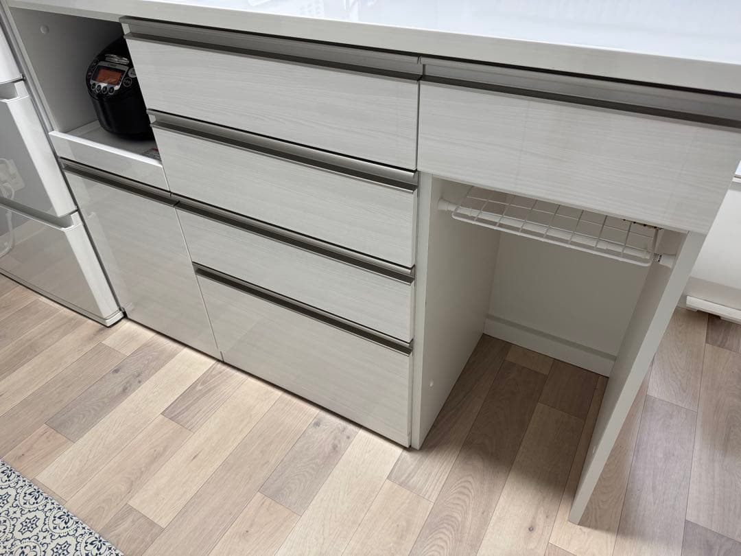 ニトリ リガーレ 140cm幅　キッチンカウンター　食器棚