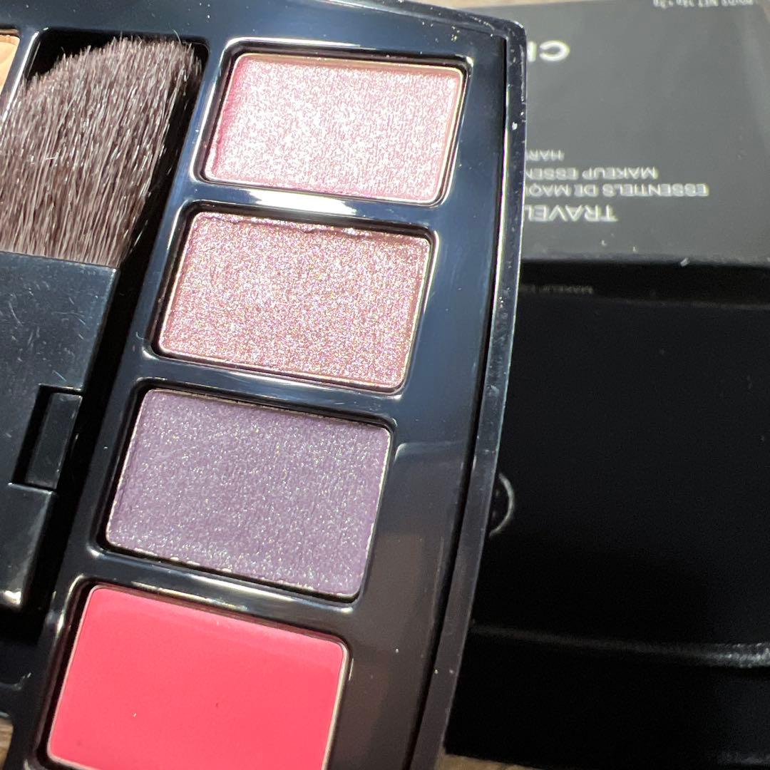 新品　シャネル（CHANEL） トラベル メイクアップ パレット