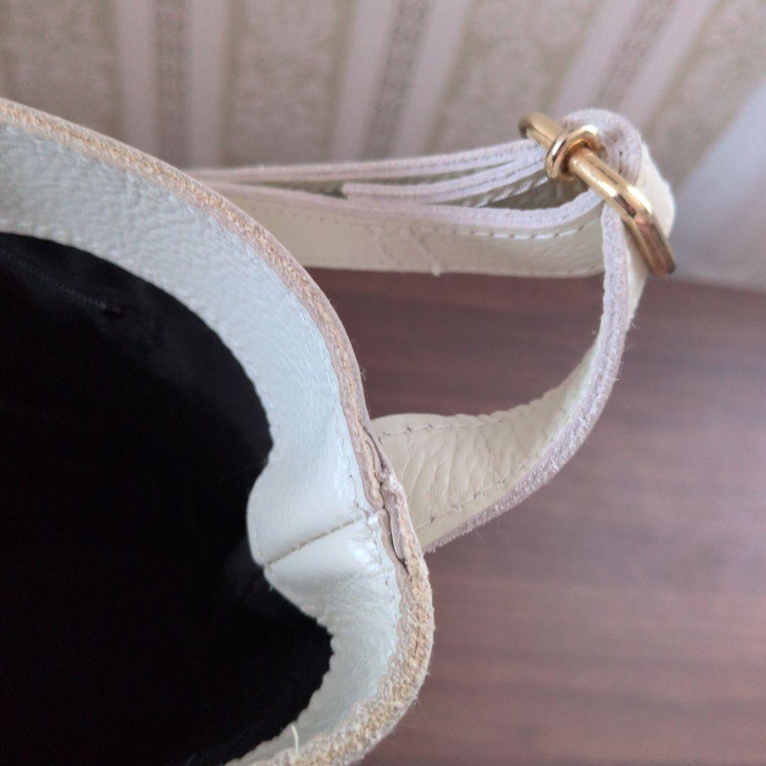 アワーホーム　OURショルダーバッグ　ミルキーホワイト