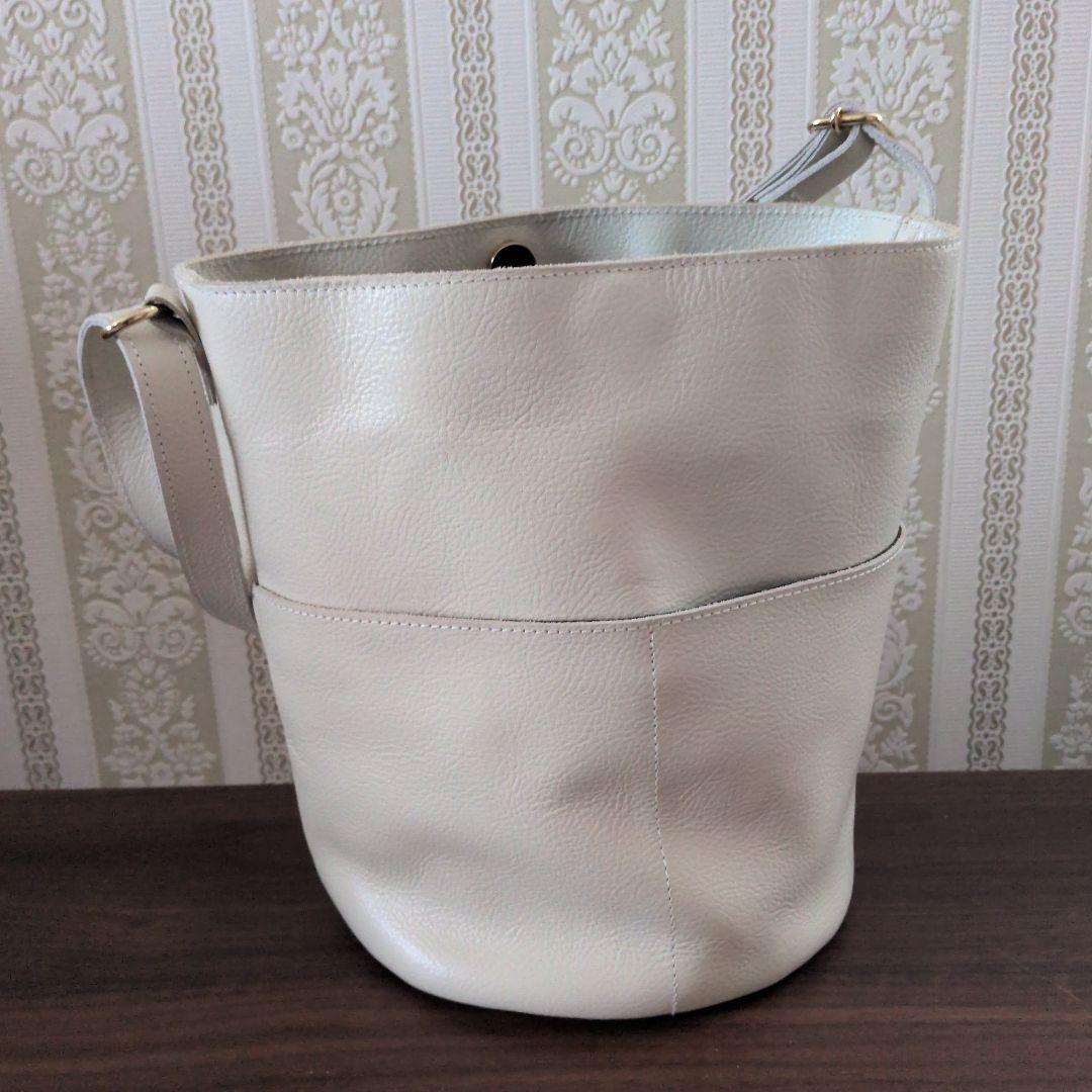 アワーホーム　OURショルダーバッグ　ミルキーホワイト