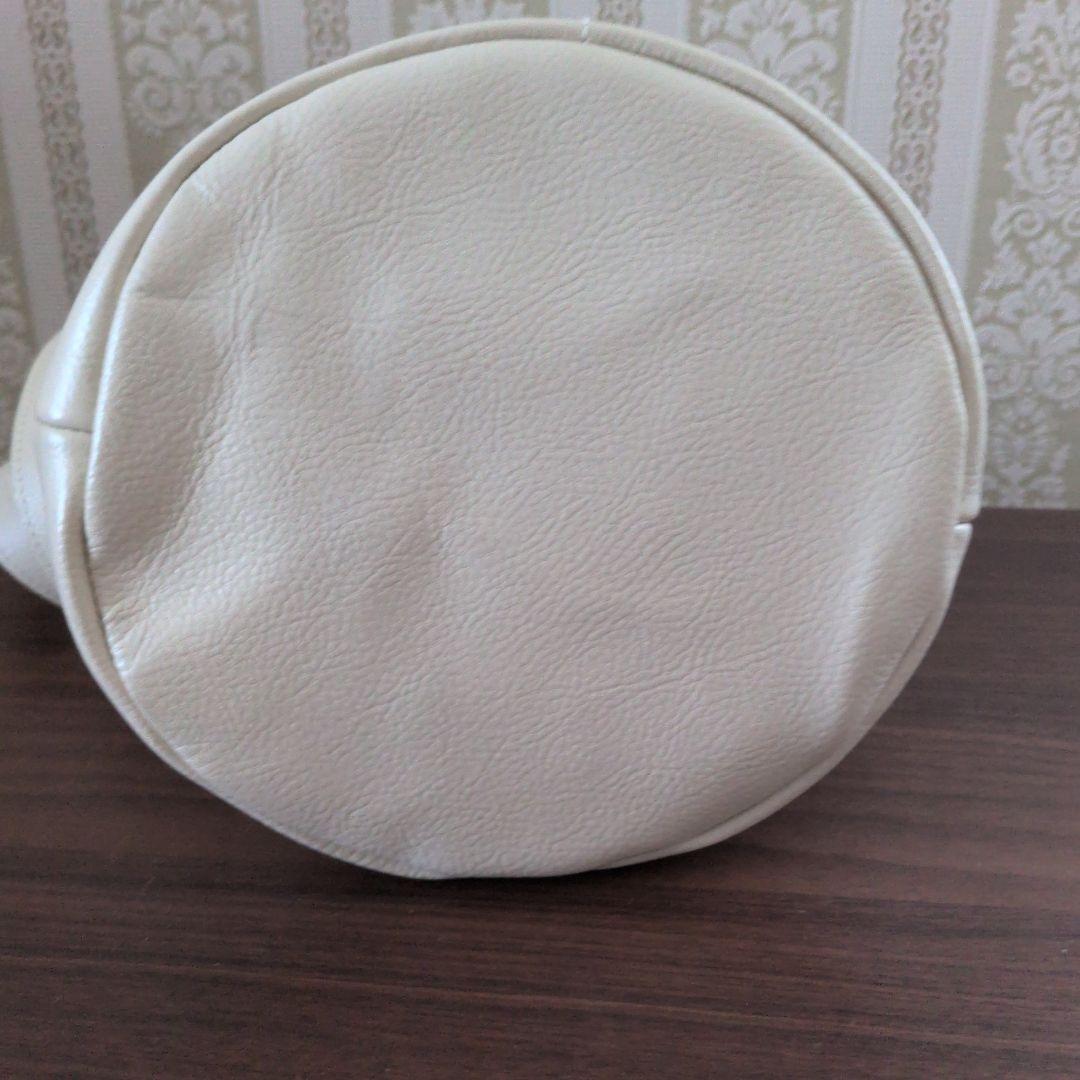 アワーホーム　OURショルダーバッグ　ミルキーホワイト