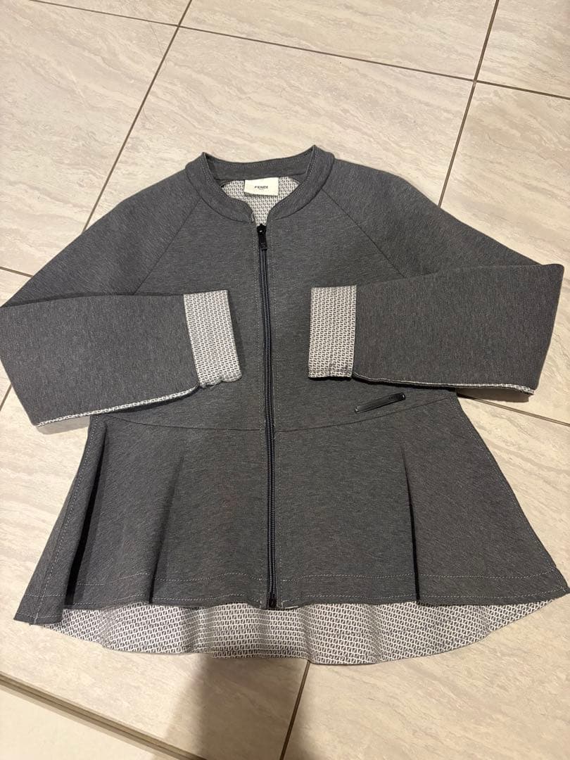 フェンディ　FENDI ジャケット　キッズ　10A
