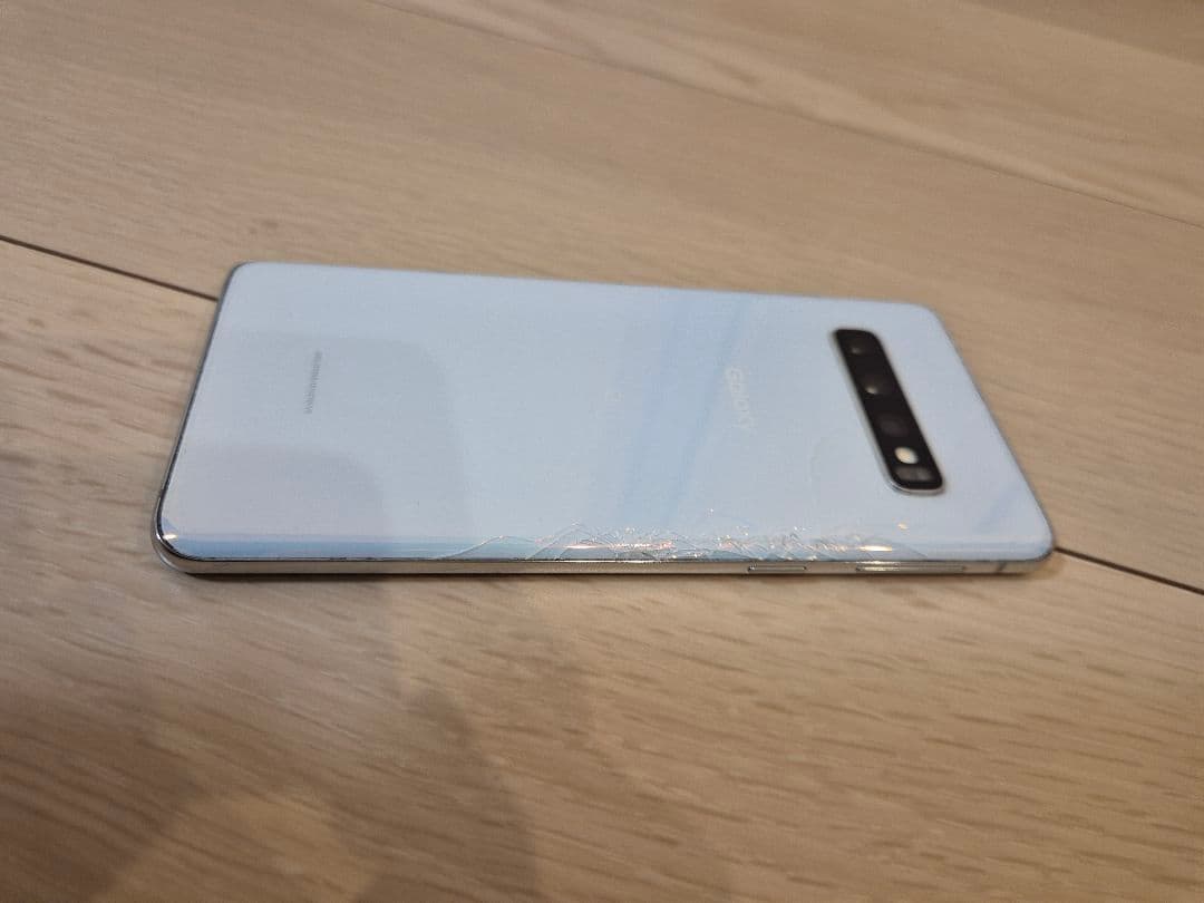 galaxys10 本体(箱、備品付き)