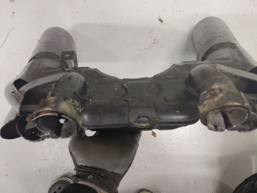 v-max1200モデファイトマフラー　ジャンク