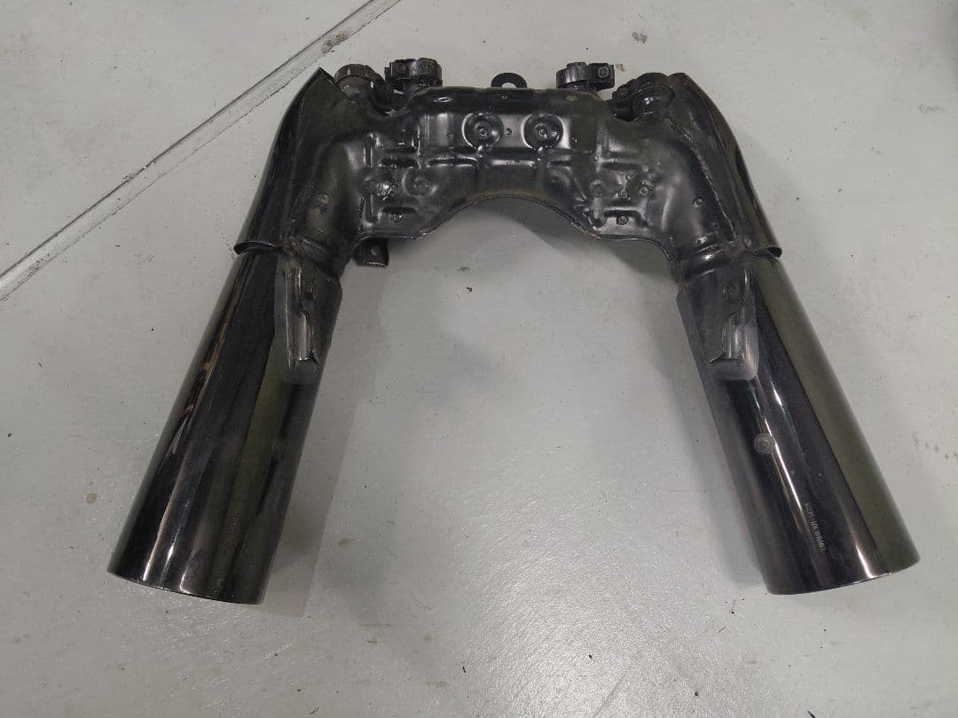 v-max1200モデファイトマフラー　ジャンク