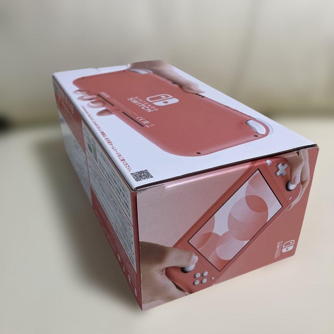 新品　未開封　任天堂　Switchライト　コーラル　ピンク色