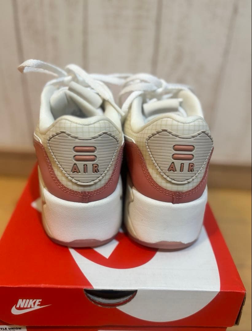 ナイキエアマックスNike Air Max 90 LV8 / ホワイトピンク23