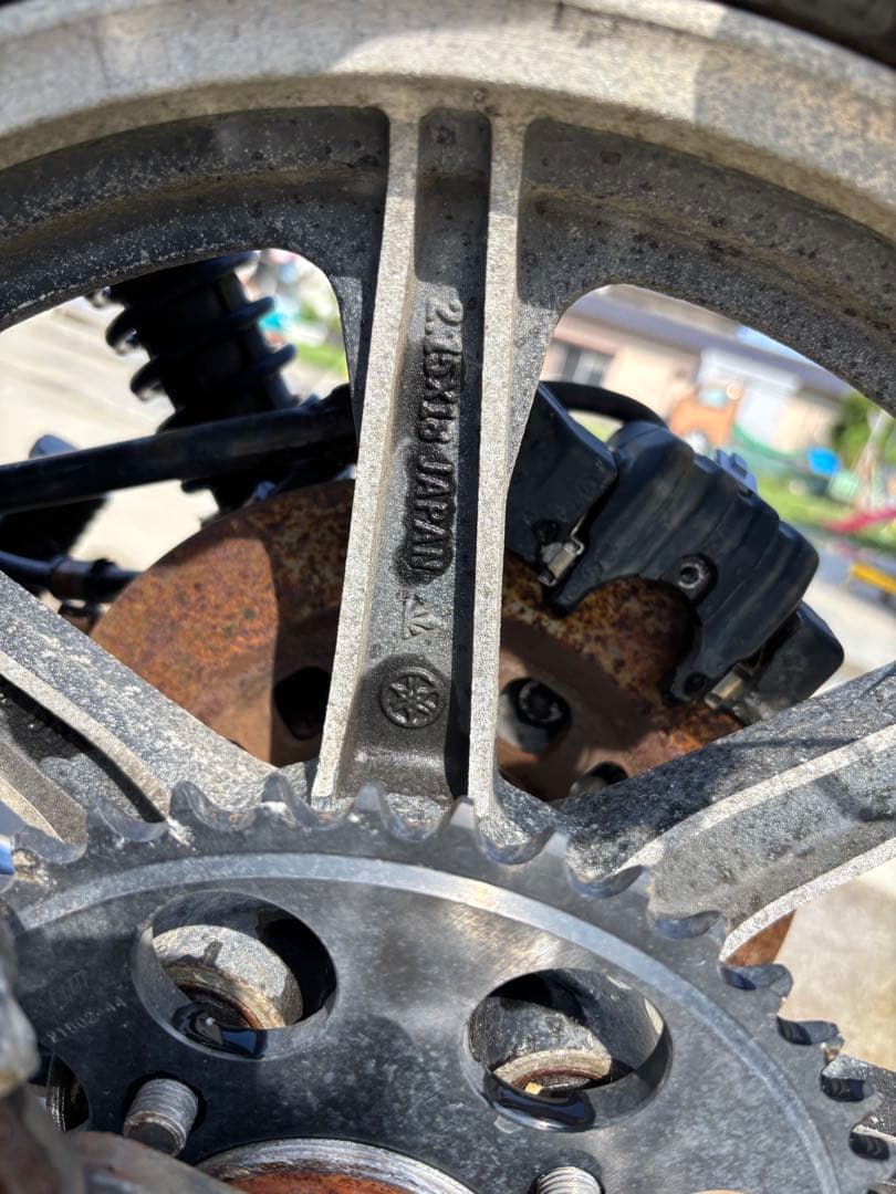 sr400 キャストホイールの出品 その他欲しい部分あればお渡しします。