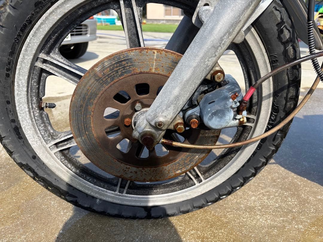 sr400 キャストホイールの出品 その他欲しい部分あればお渡しします。