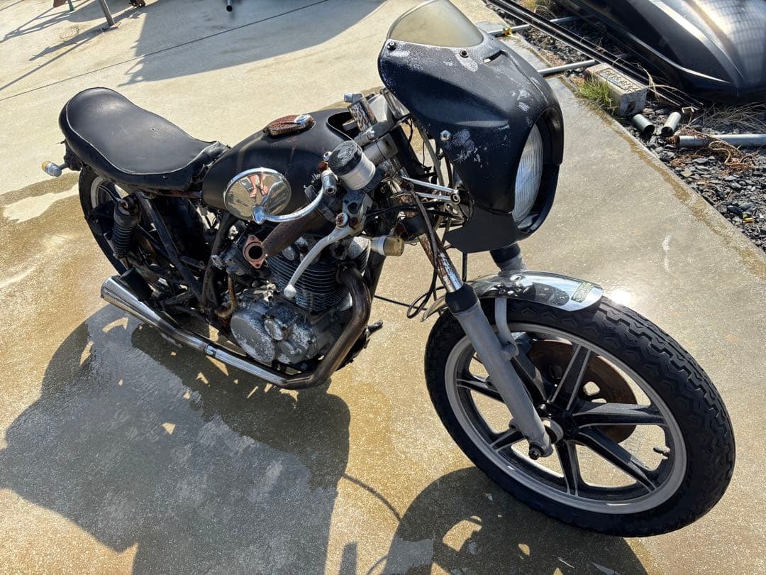 sr400 キャストホイールの出品 その他欲しい部分あればお渡しします。