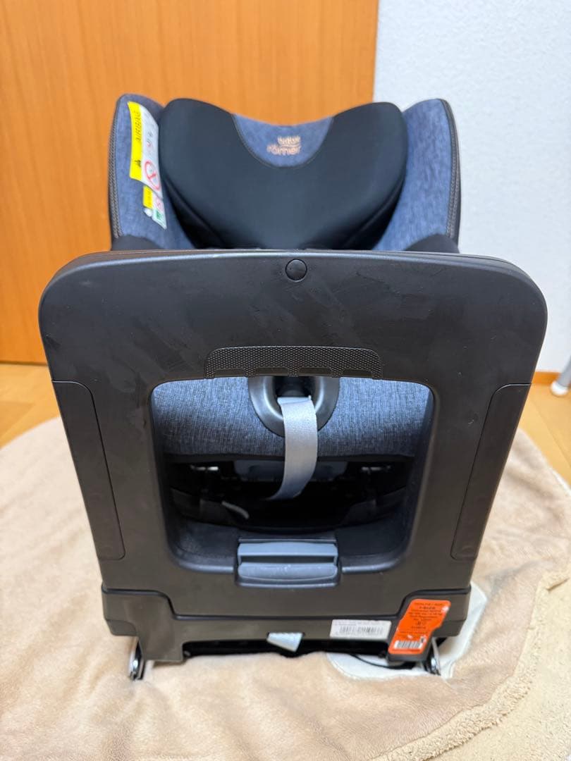 ブリタックスレーマー DUALFIX i-SIZE (BLUE MARBLE)