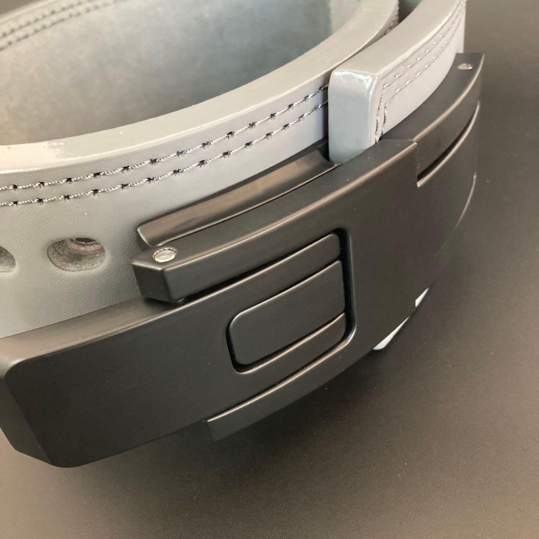 新品 パワーベルト レバーアクション Sサイズ 本革 グレー×ブラック 可変式